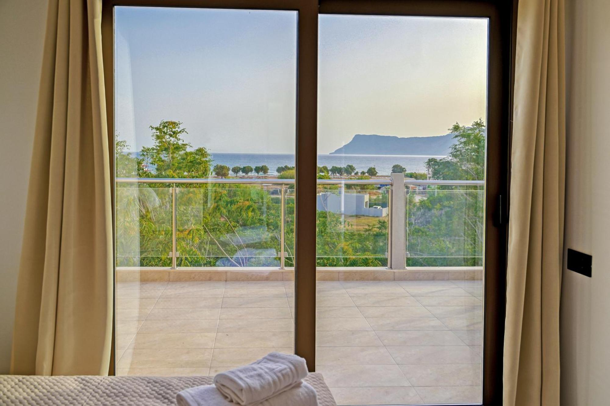 Eagle Bay Loft Apartment Kissamos Exterior photo